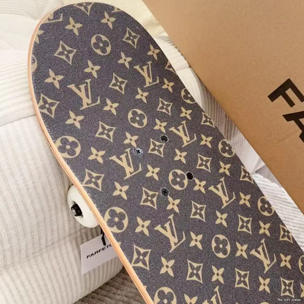 BROWN MONOGRAM SKATEBOARD LV CUSTOM 0706